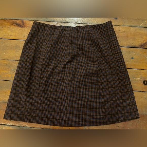 Aritzia Sunday Best Yuri Skirt - Picture 3 of 10